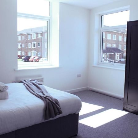 Stylish 1Br Apartment In The Heart Of 헤이우드 외부 사진