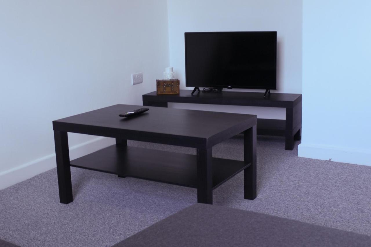 Stylish 1Br Apartment In The Heart Of 헤이우드 외부 사진
