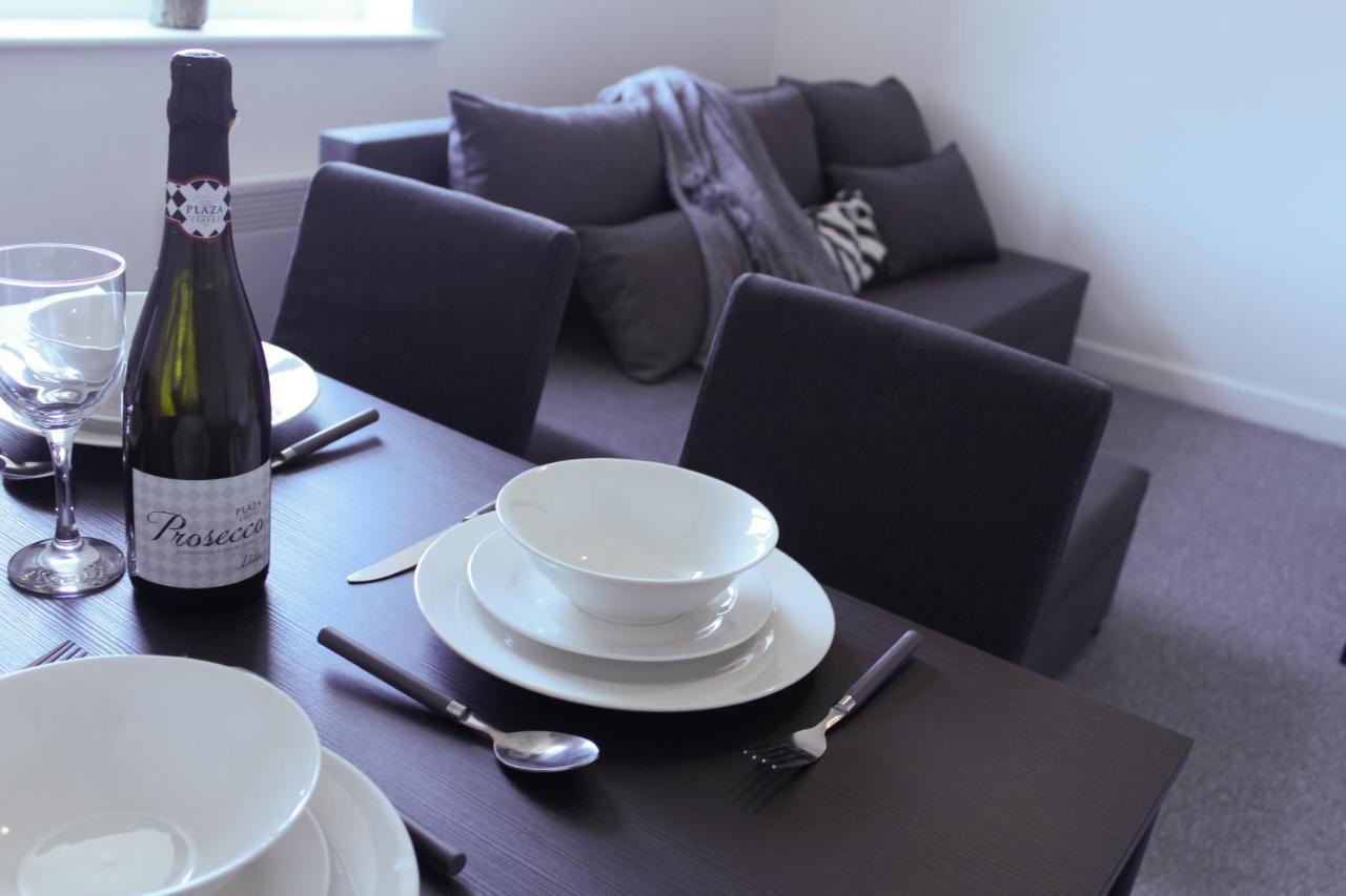 Stylish 1Br Apartment In The Heart Of 헤이우드 외부 사진